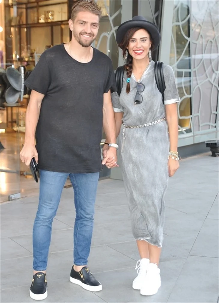 Caner Erkin'den Şükran Ovalı'ya evlenme teklifi!