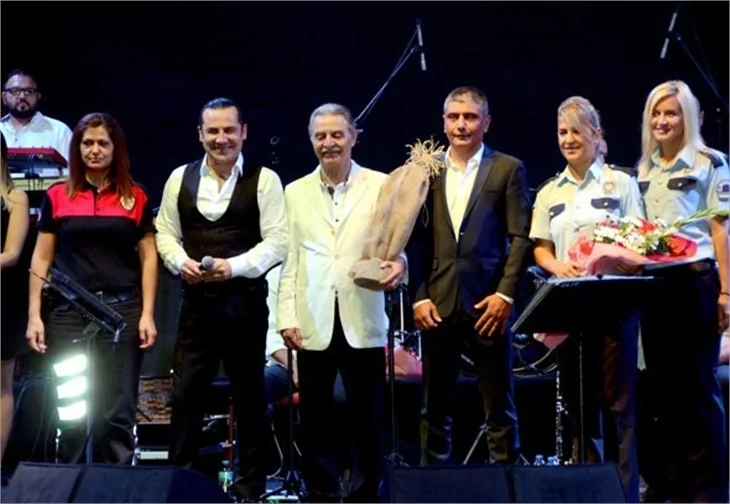 Ferhat Göçer: İbrahim Tatlıses'ten daha güzelsin