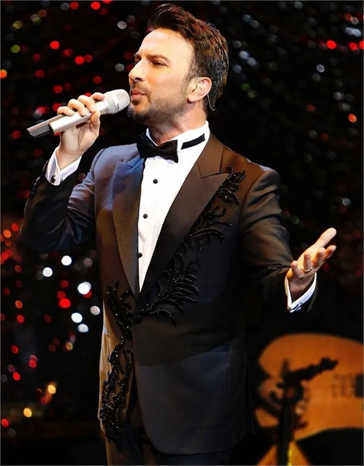 Tarkan konserine ünlü akını!