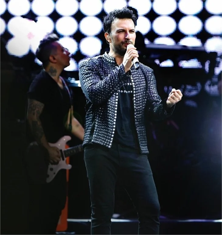 Tarkan konserine ünlü akını!