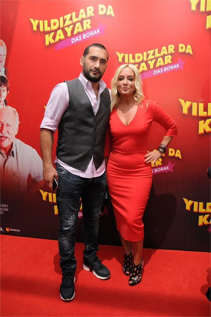 'Yıldızlar Da Kayar Das Borak' filmin galası yapıldı!
