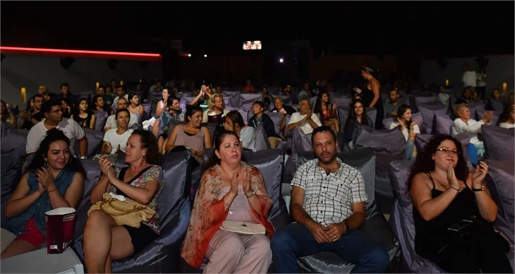 El Değmemiş Aşk açıkhavaya çıktı…