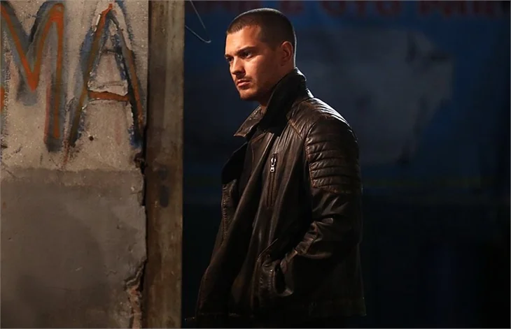 'İçerde'ye illüstrasyon afiş!