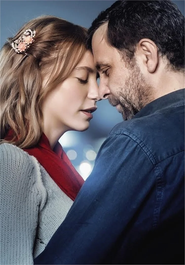 Serenay Sarıkaya: Nejat’la elektriğimiz tuttu!