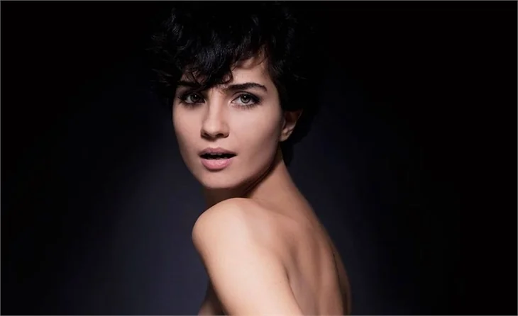 Tuba Büyüküstün'ün maratonu!