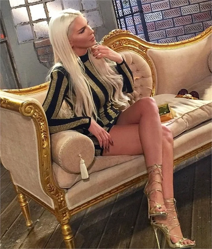Jelena Karleusa'nın makyajsız hali şoke etti!