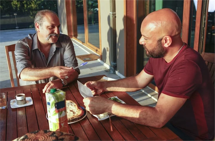 Paramparça'da Cihan dönüyor, Harun çıldırıyor!