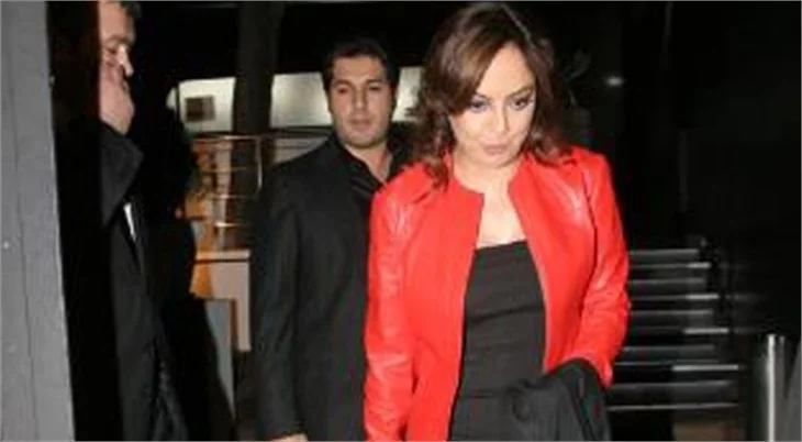 Ebru Gündeş ile Reza Zarrab boşanıyor