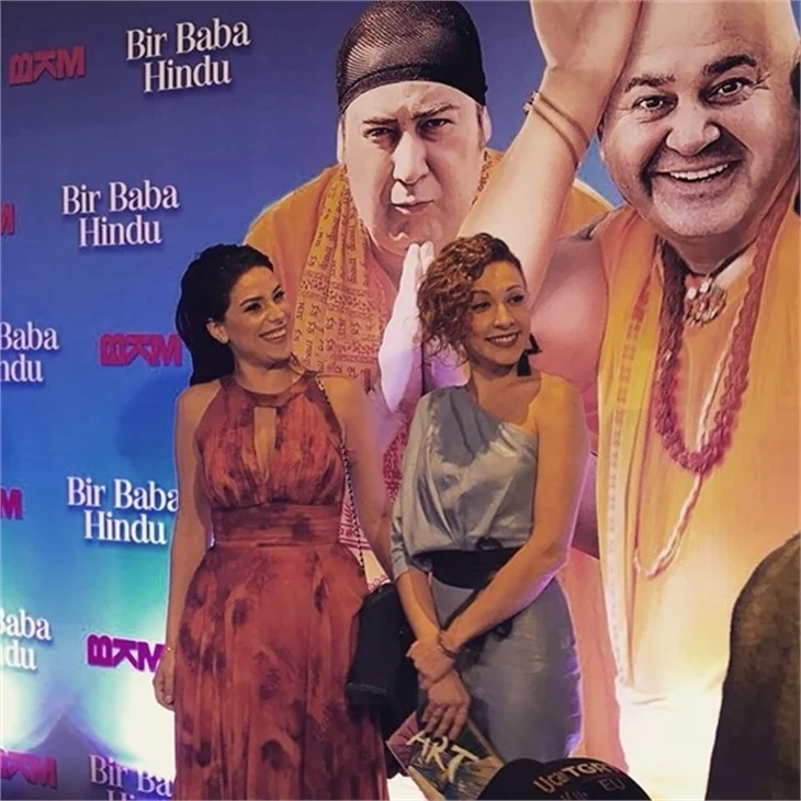 "Bir Baba Hindu"nun galasında yıldız geçidi!
