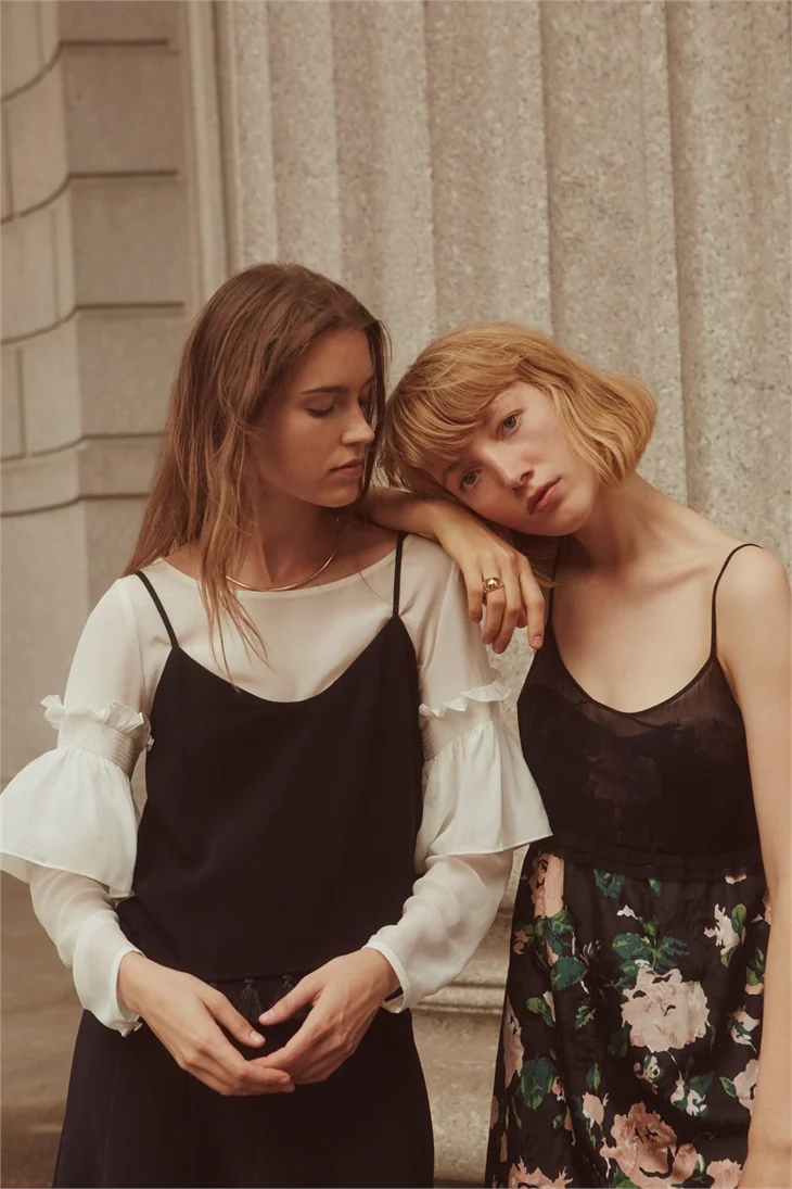 Club Monaco ilk mağazasını Akasya'da açtı!