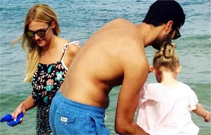Meryem Uzerli büyük aşkını sildi!