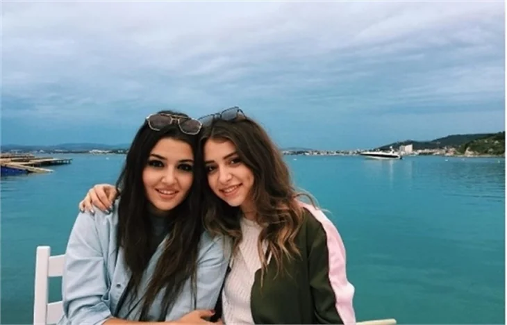Hande Erçel'in ablası Gamze Erçel de oyuncu oluyor