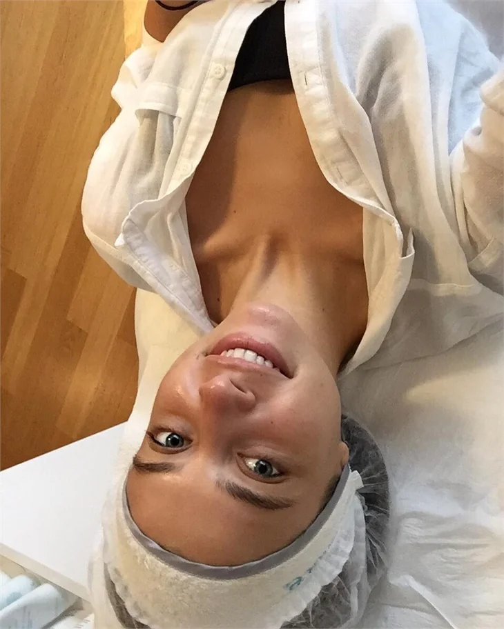 Hande Erçel'in ablası Gamze Erçel de oyuncu oluyor