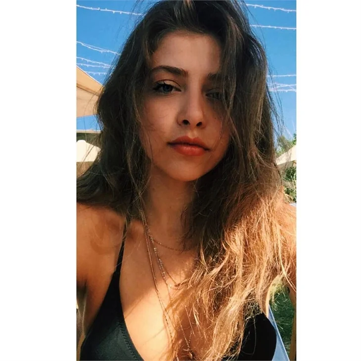 Hande Erçel'in ablası Gamze Erçel de oyuncu oluyor