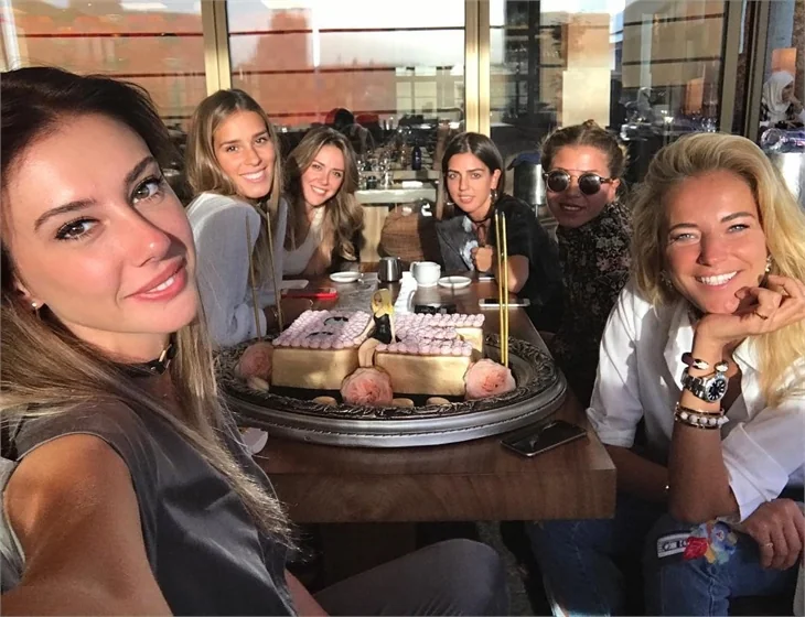 Burcu Esmersoy yeni yaşını kutladı!