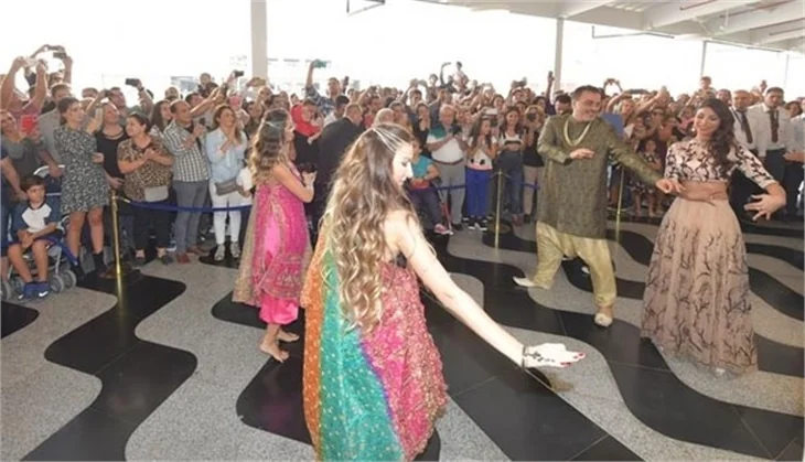 İzmir’e Hindu çıkarması
