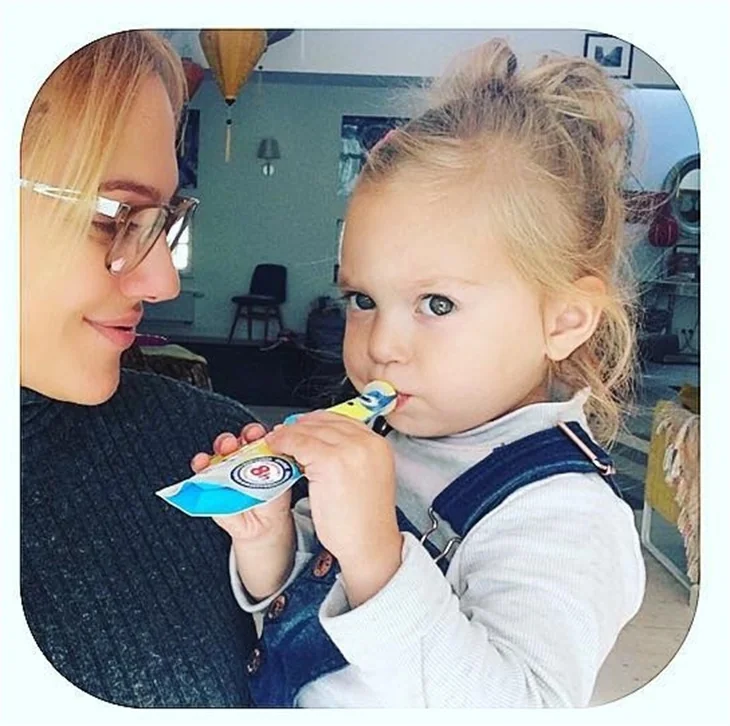 İşte Meryem Uzerli ve kızı Lara...