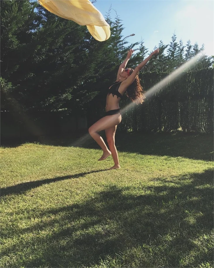 Pelin Akil: Falda bebek var!