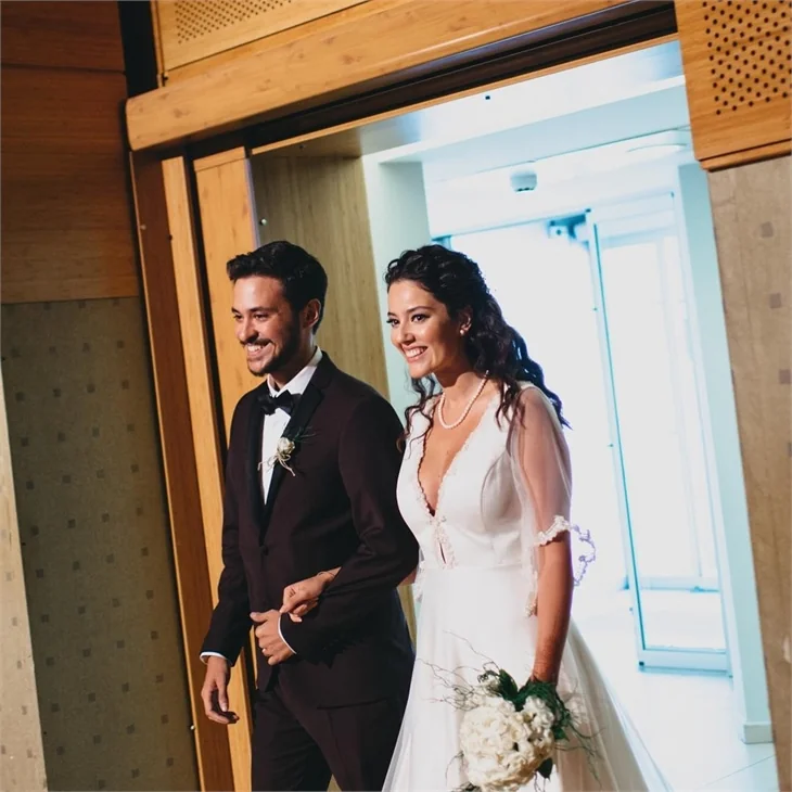 Pelin Akil: Falda bebek var!