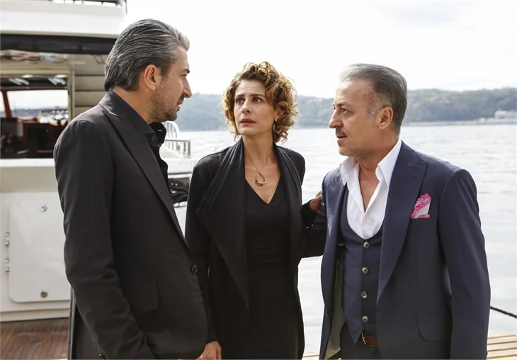 Paramparça 75. bölüm özeti ve fotoğrafları