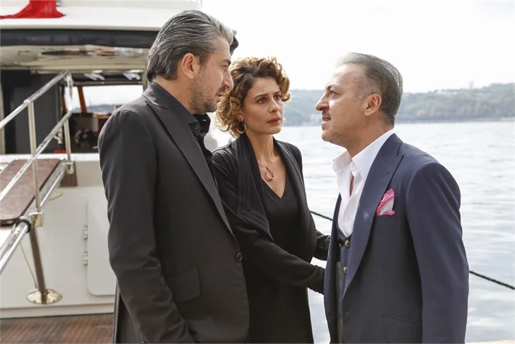 Paramparça 75. bölüm özeti ve fotoğrafları