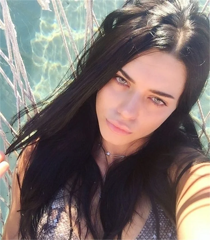 Adriana Lima'nın ikizi Türkiye'de ortaya çıktı!