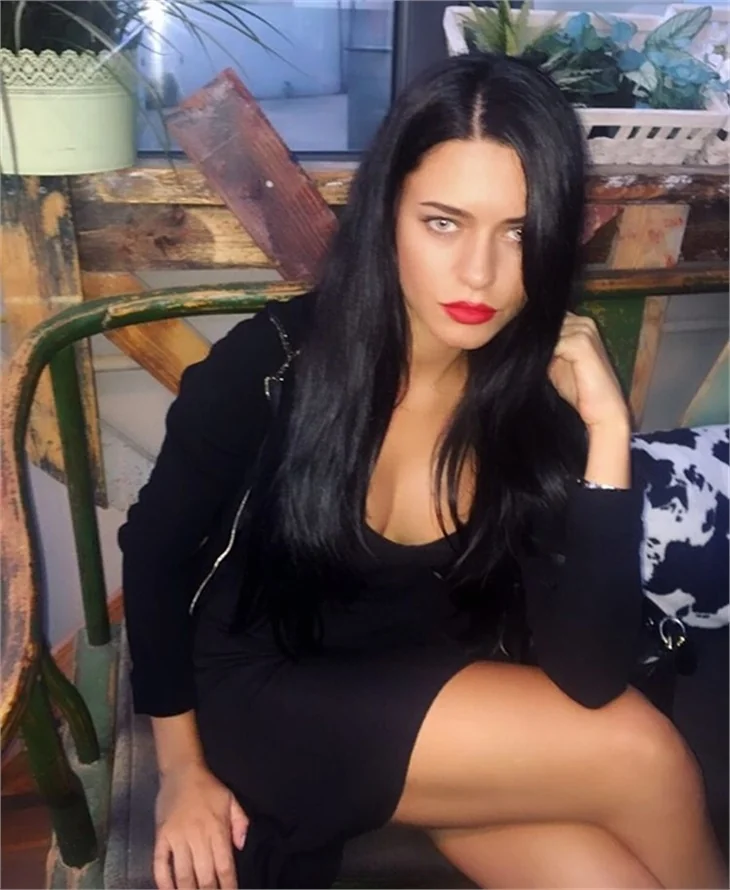 Adriana Lima'nın ikizi Türkiye'de ortaya çıktı!
