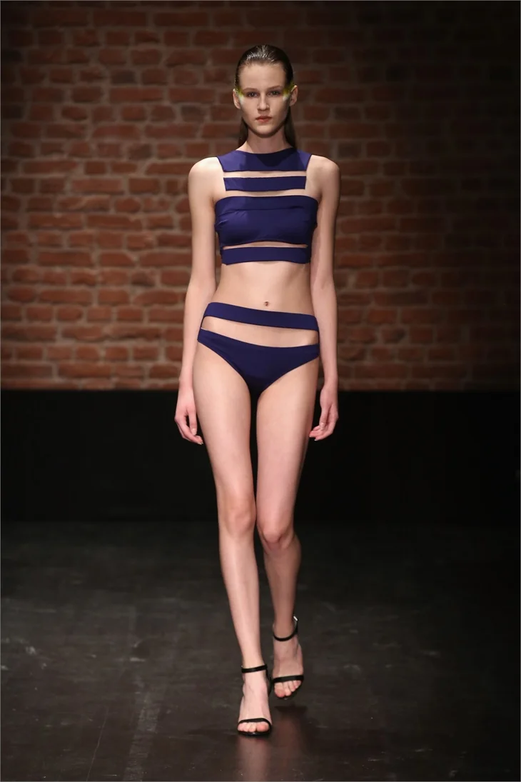 Fashion Week'ten renkli görüntüler