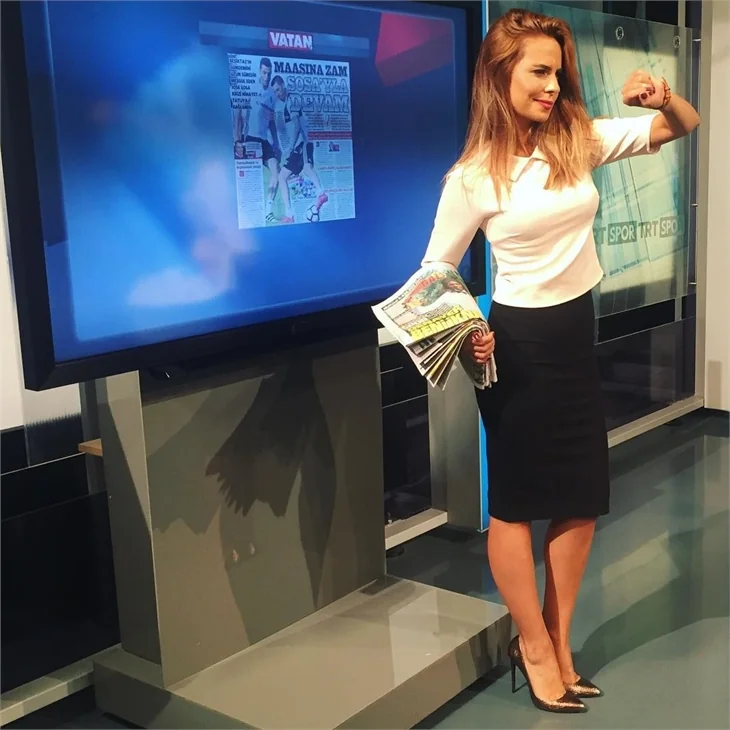 TRT spikeri Deniz Satar sosyal medyayı salladı