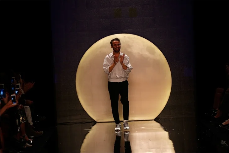 Fashion Week İstanbul Özgür Masur defilesinden kareler