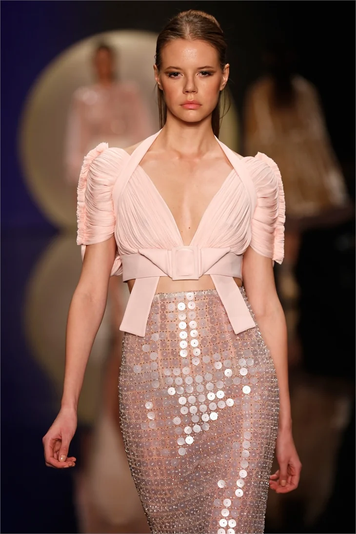 Fashion Week İstanbul Özgür Masur defilesinden kareler