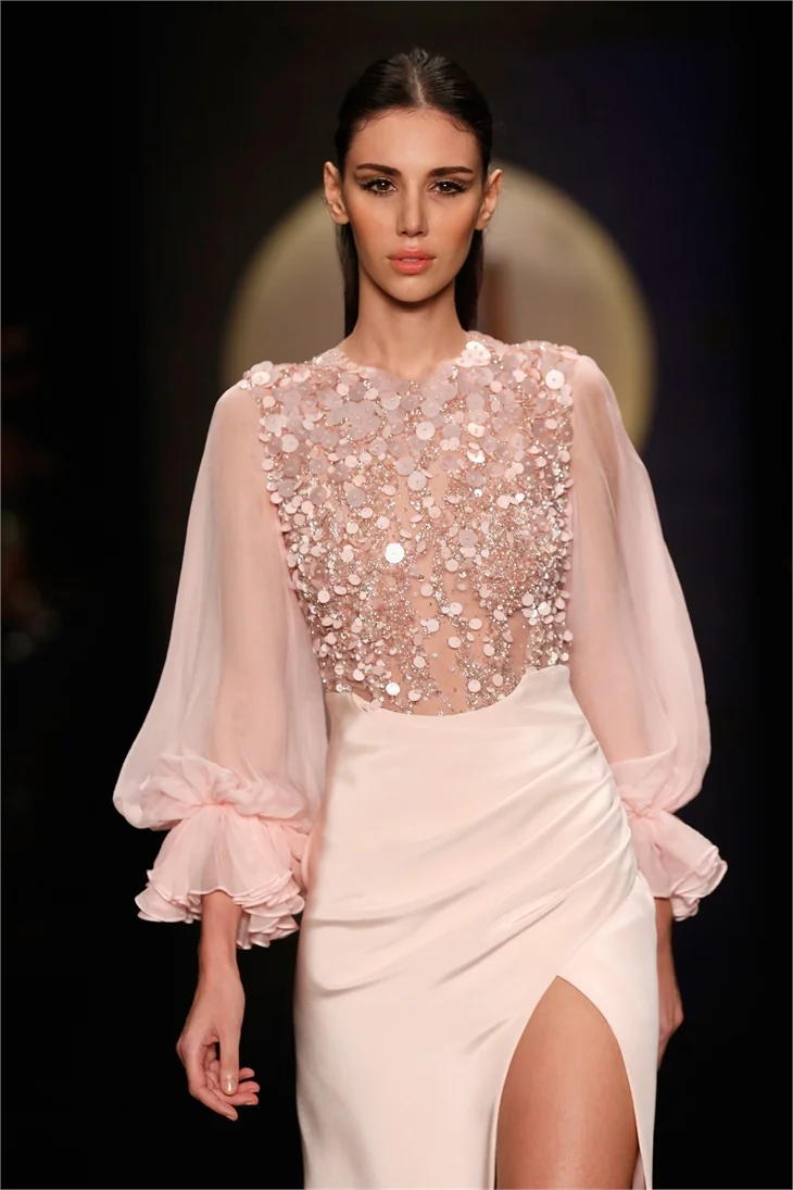 Fashion Week İstanbul Özgür Masur defilesinden kareler
