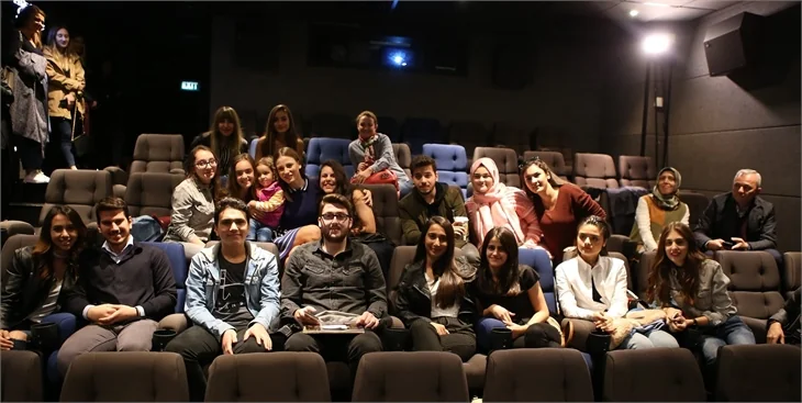 Serenay Sarıkaya'dan "İkimizin Yerine" sürprizi!