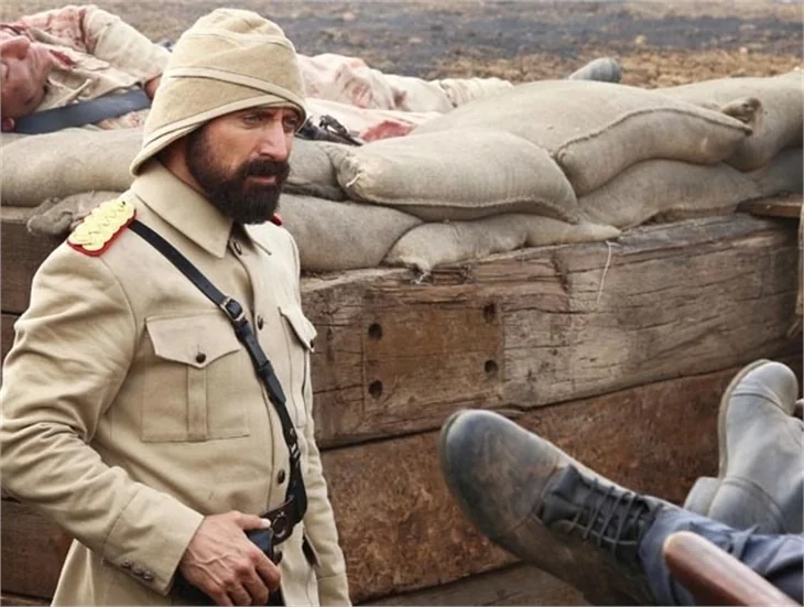 Halit Ergenç 'Binbaşı Cevdet' oldu..