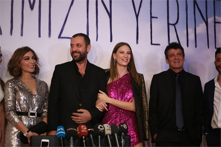 "İkimizin Yerine" filminin galasına ünlü akını