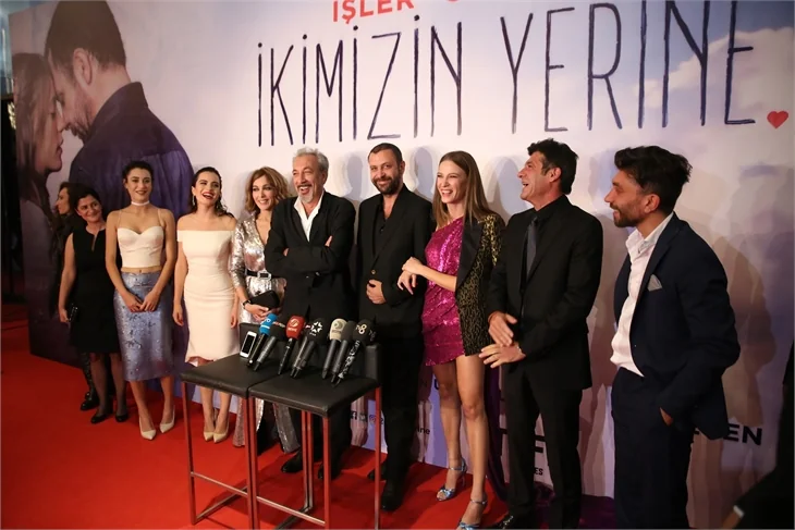 "İkimizin Yerine" filminin galasına ünlü akını