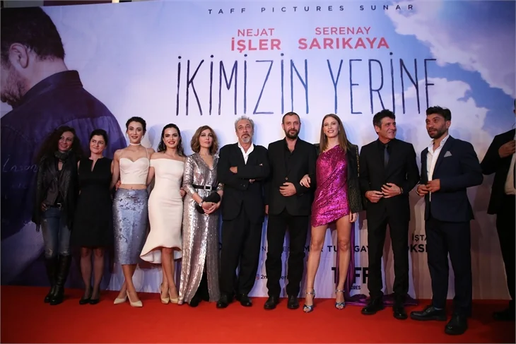 "İkimizin Yerine" filminin galasına ünlü akını