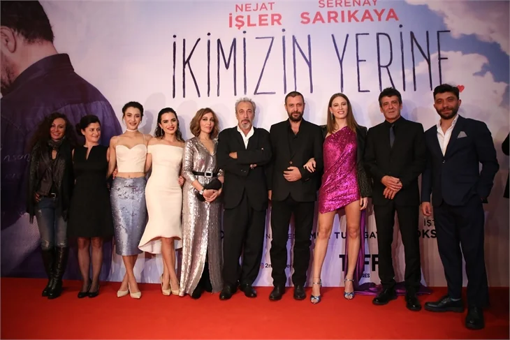 "İkimizin Yerine" filminin galasına ünlü akını