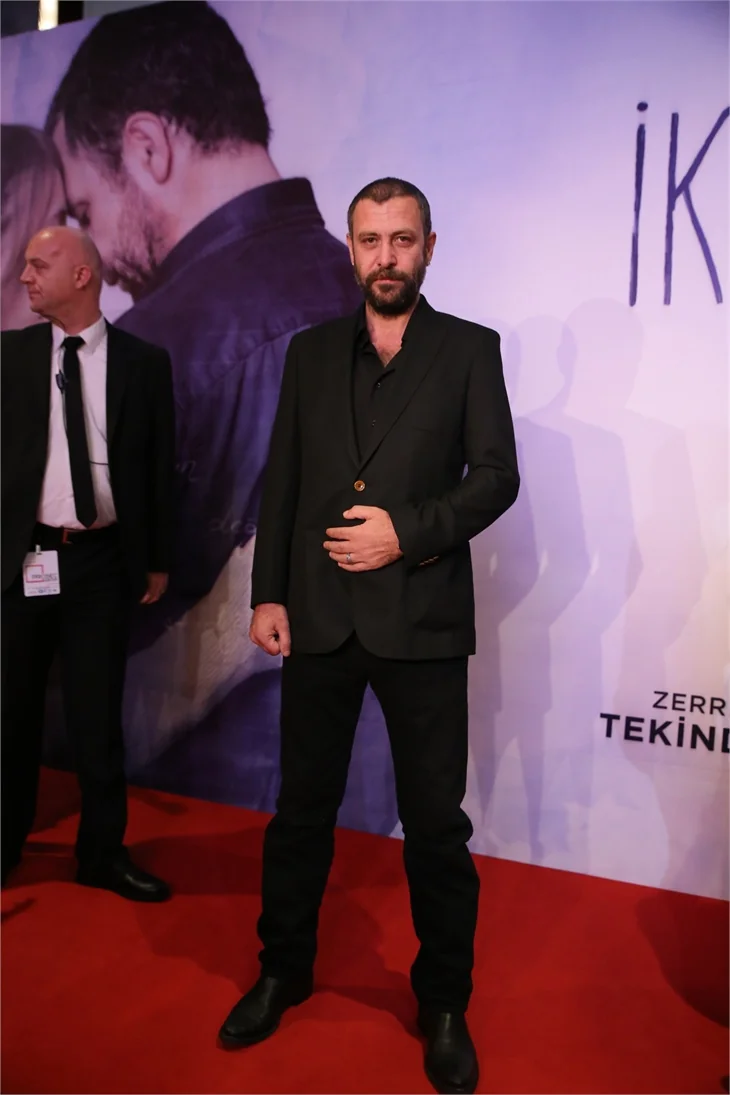 "İkimizin Yerine" filminin galasına ünlü akını