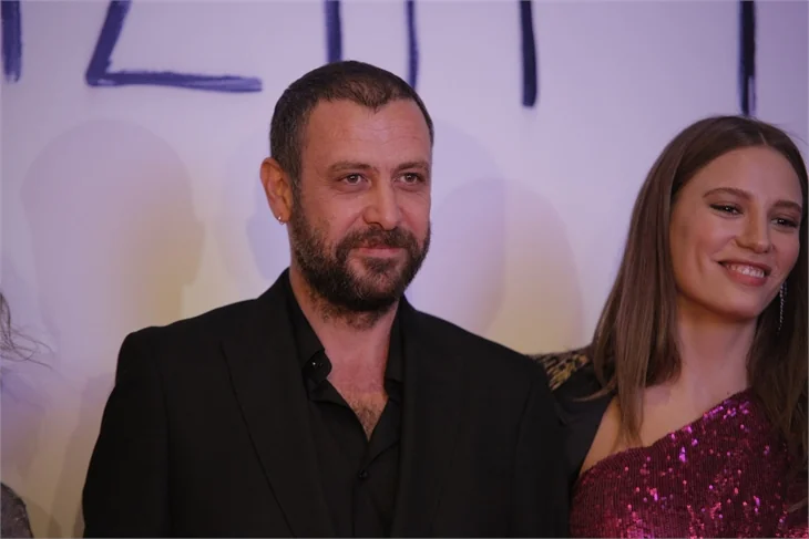 "İkimizin Yerine" filminin galasına ünlü akını