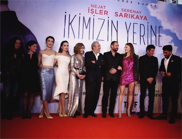 "İkimizin Yerine" filminin galasına ünlü akını