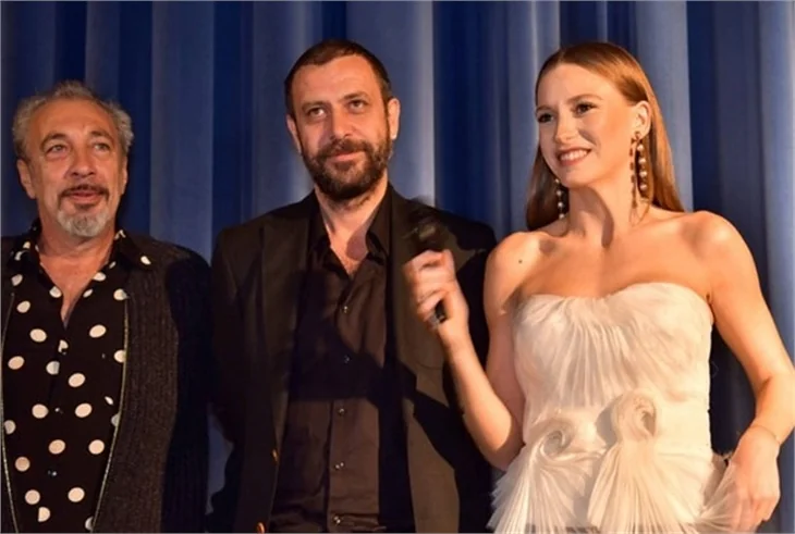 "İkimizin Yerine" filmi Berlin'de gala yaptı!