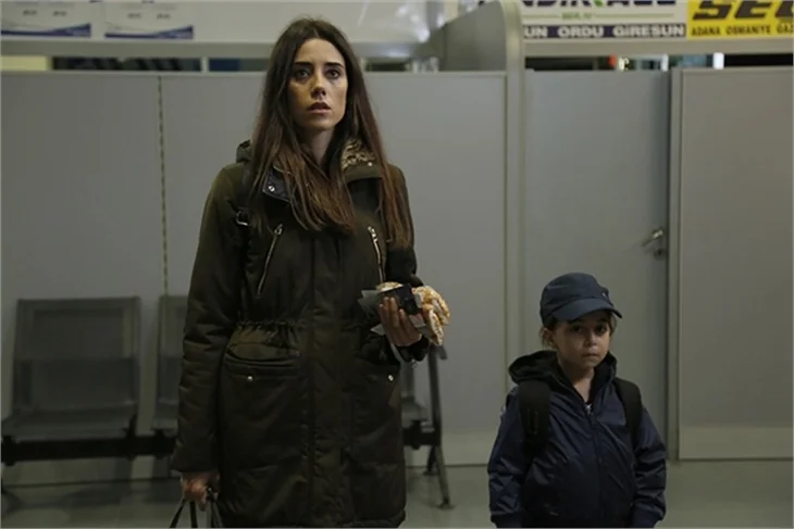 "Anne" dizisinin ilk bölüm özeti ve fotoğrafları
