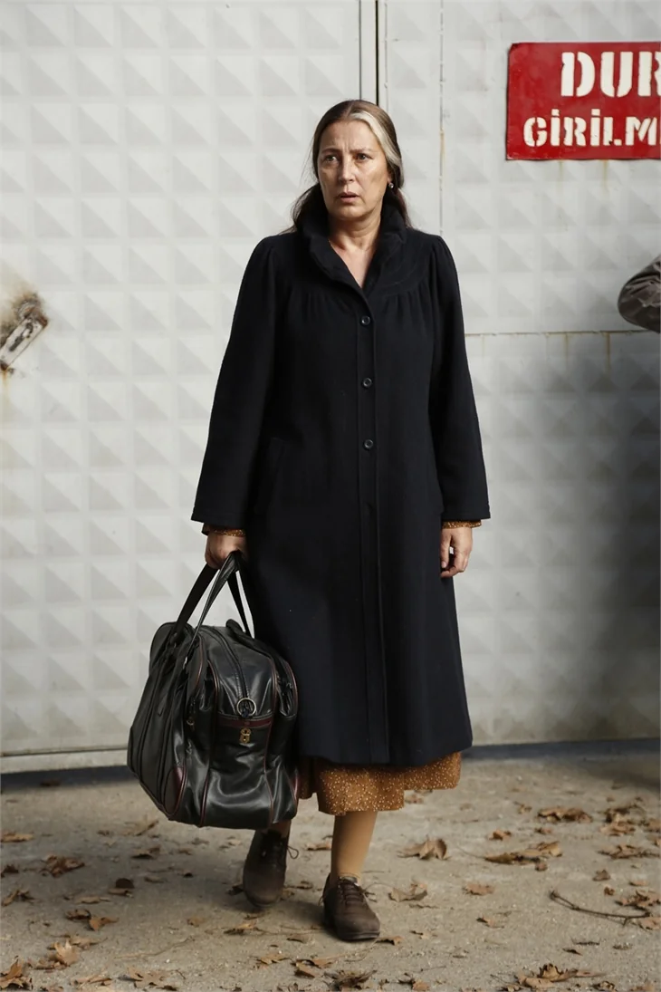 "Anne" dizisinin ilk bölüm özeti ve fotoğrafları