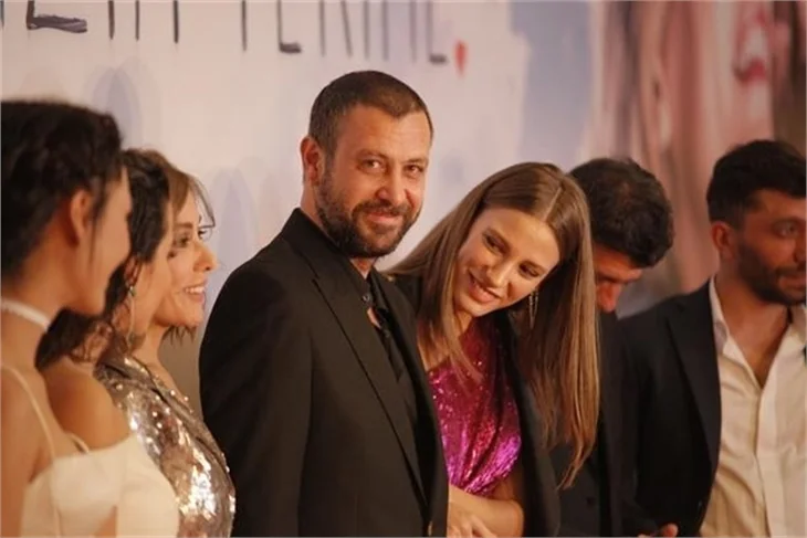 Serenay’dan 'İkimizin Yerine' mektubu