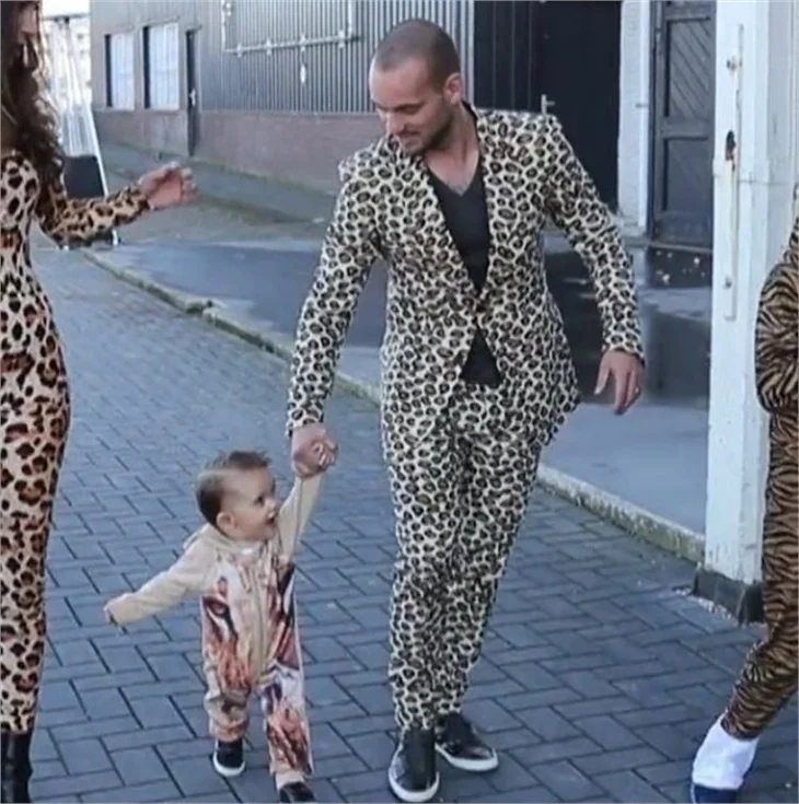 Sneijder'in oğluna çılgın parti!