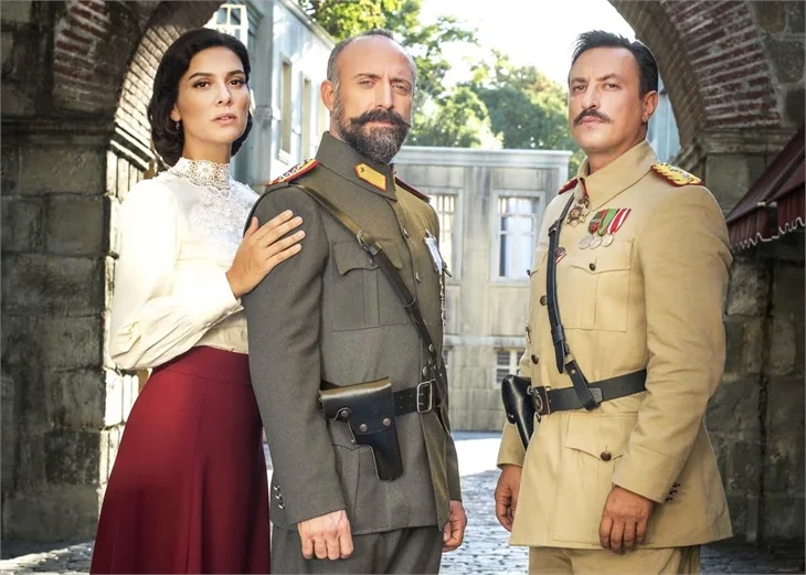 Bergüzar Korel: Eve iş götürmüyoruz!