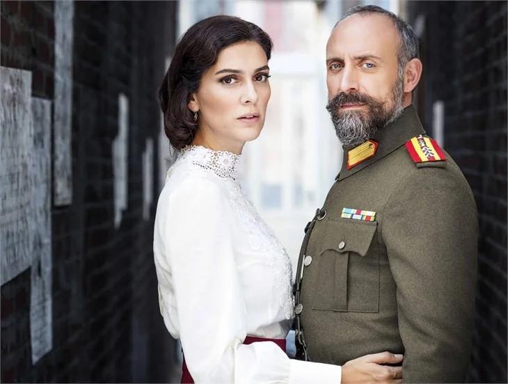 Bergüzar Korel: Eve iş götürmüyoruz!