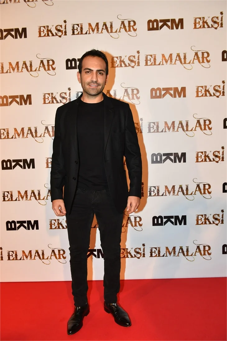 'Ekşi Elmalar' galasında duygu seli!