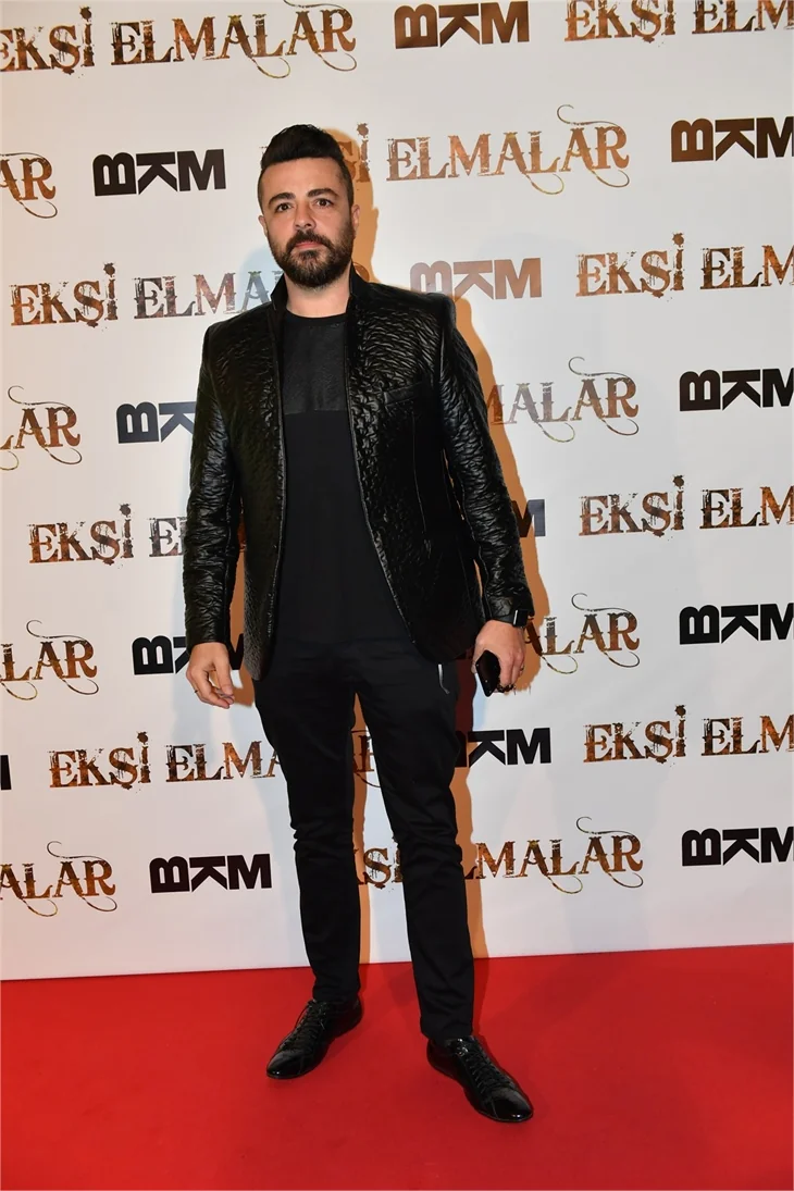 'Ekşi Elmalar' galasında duygu seli!